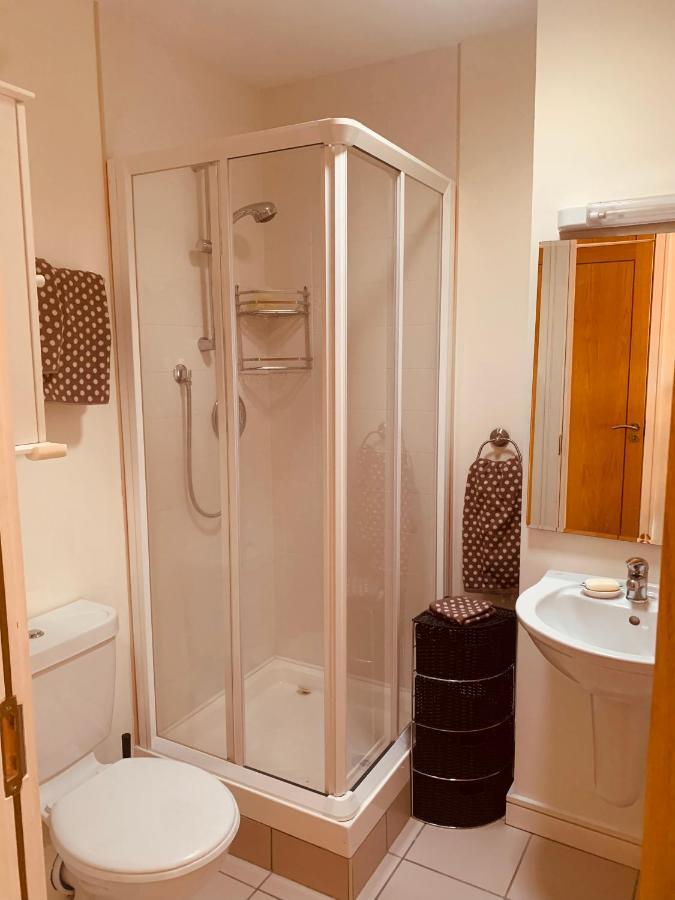 Apartament Courthouse View Penthouse 2 Clifden Zewnętrze zdjęcie